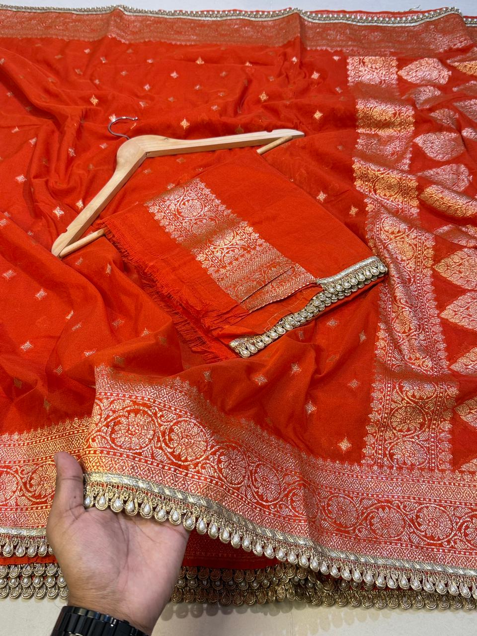 Exquisite Banarasi Tissue Silk Saree for Weddings