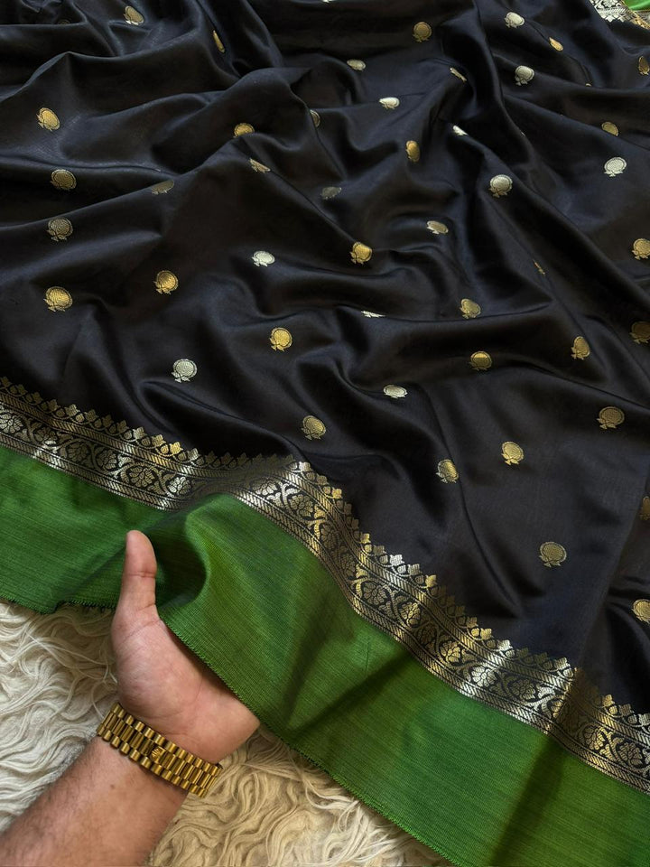 Elegant Black & Green Tissue Organza Saree for Festivities