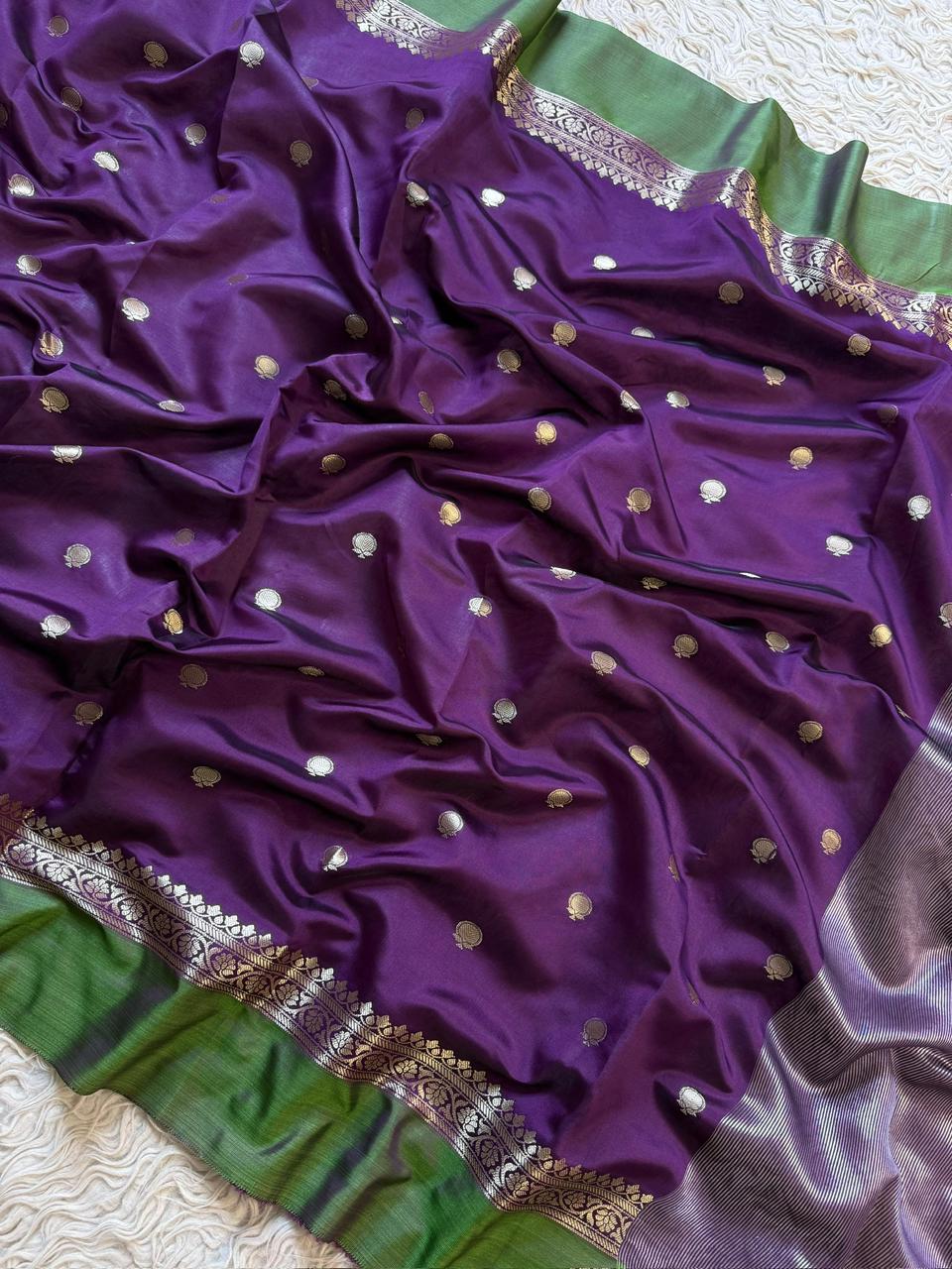 Elegant Black & Green Tissue Organza Saree for Festivities