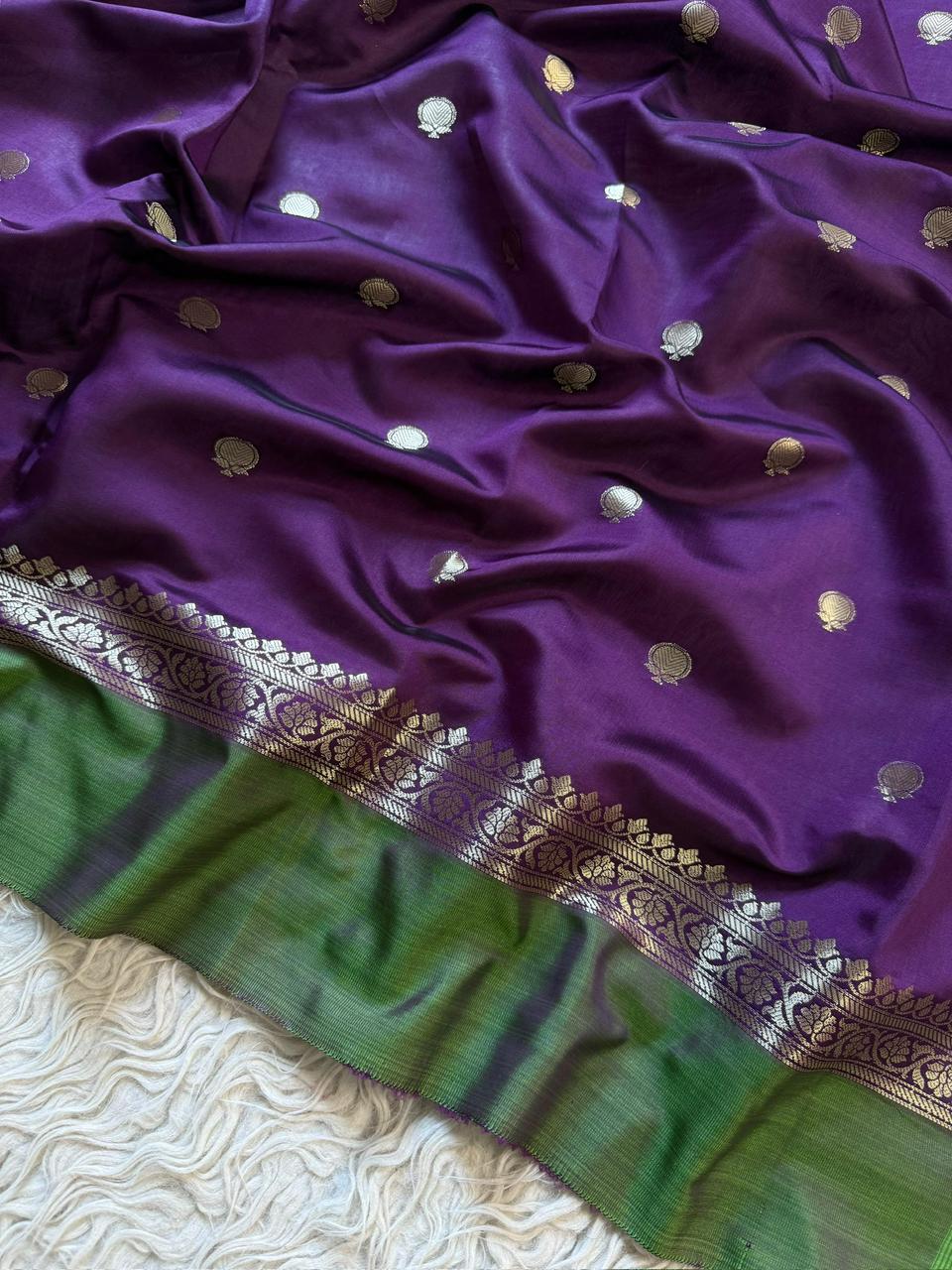 Elegant Black & Green Tissue Organza Saree for Festivities