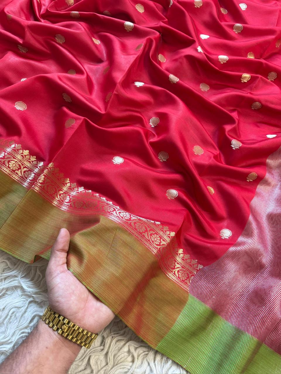 Elegant Black & Green Tissue Organza Saree for Festivities