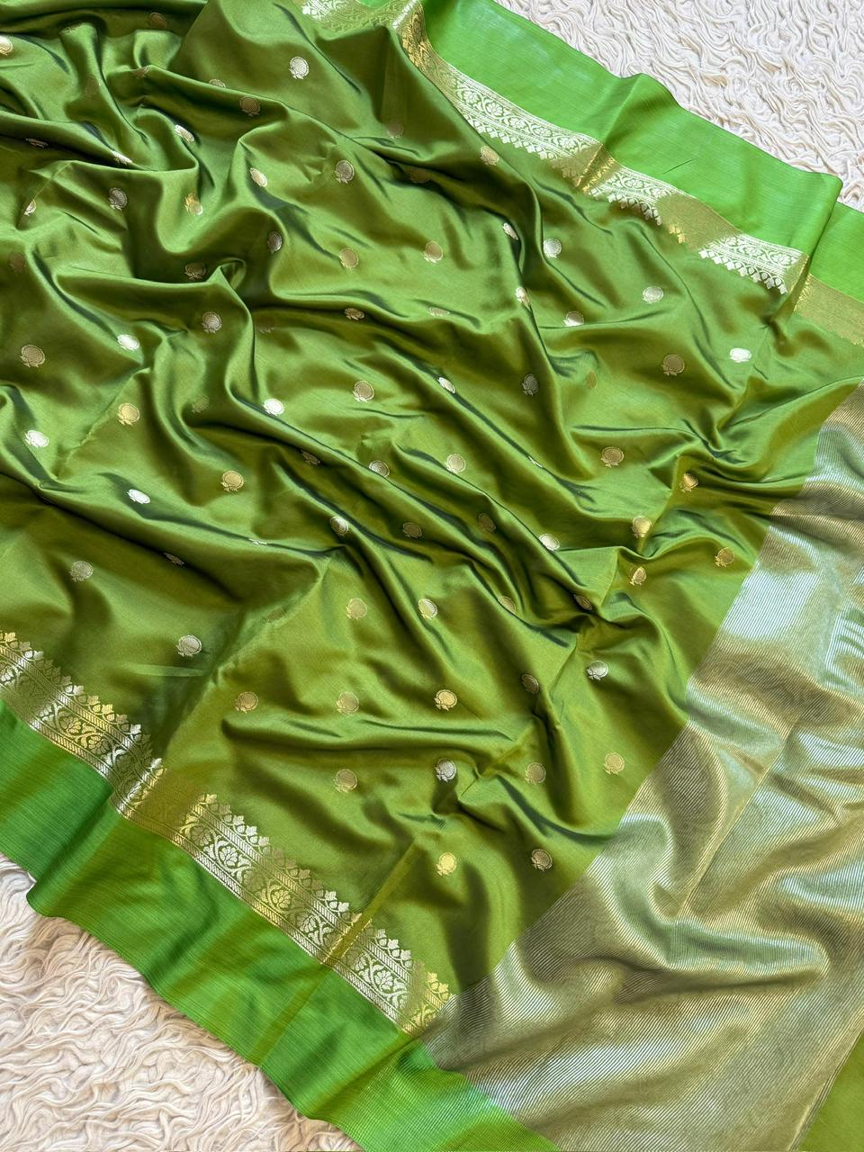 Elegant Black & Green Tissue Organza Saree for Festivities