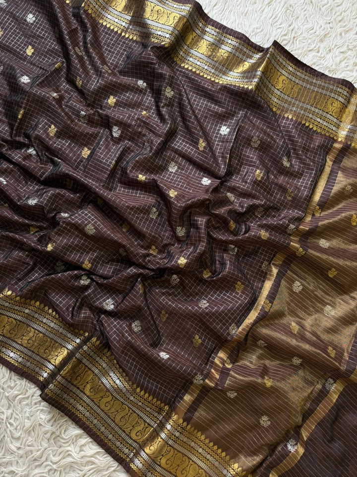 Exquisite Brown Banarasi Saree for Elegant Celebrations