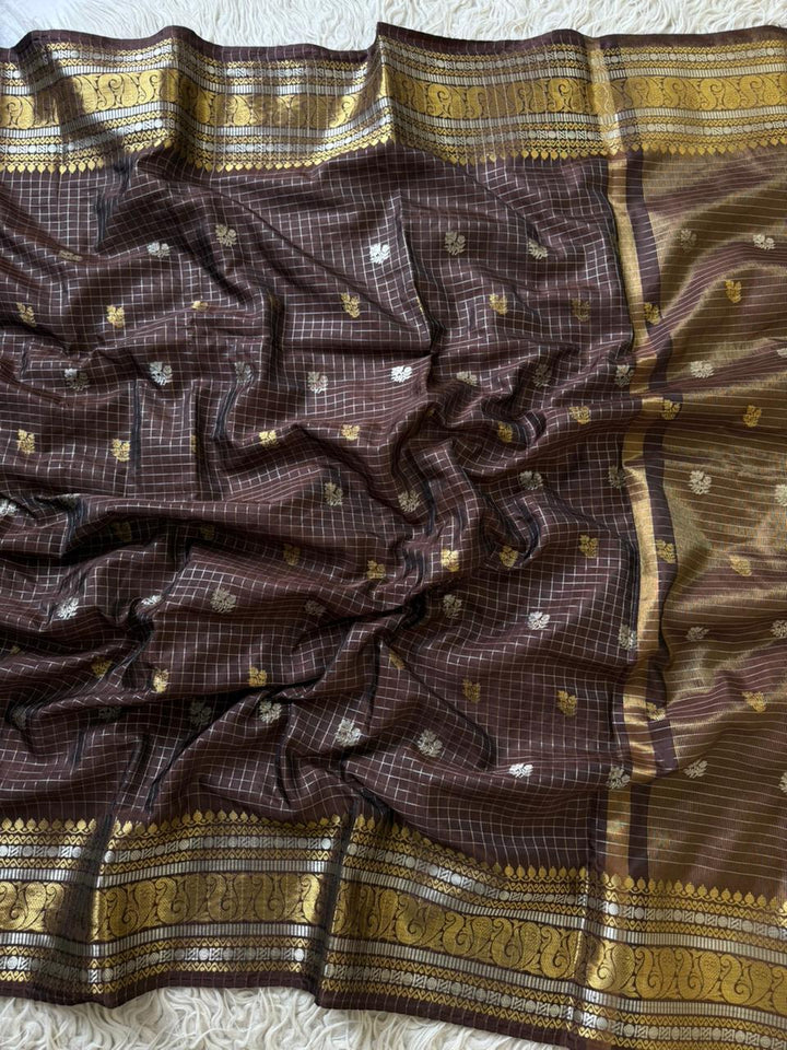 Exquisite Brown Banarasi Saree for Elegant Celebrations