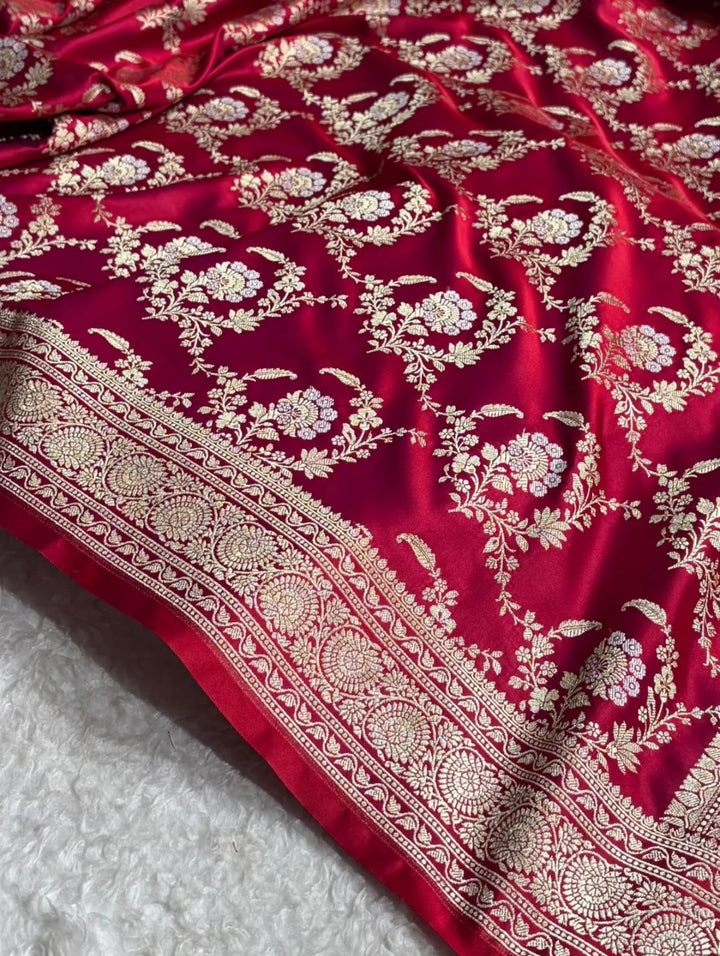 Exquisite Banarasi Saree for Weddings & Festive Looks