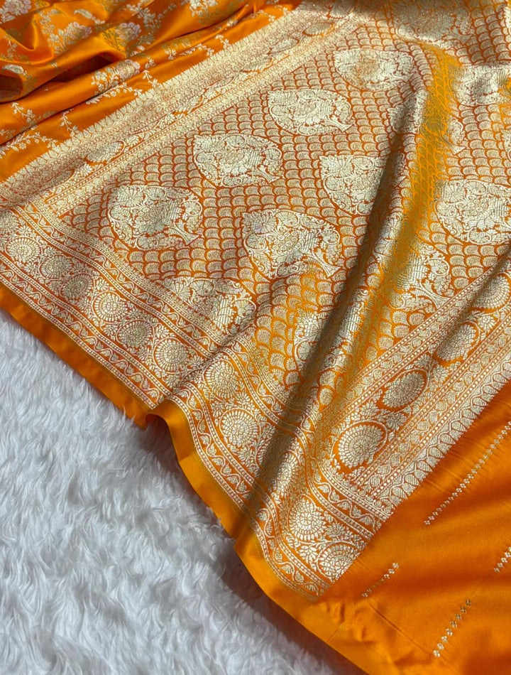 Exquisite Banarasi Saree for Weddings & Festive Looks