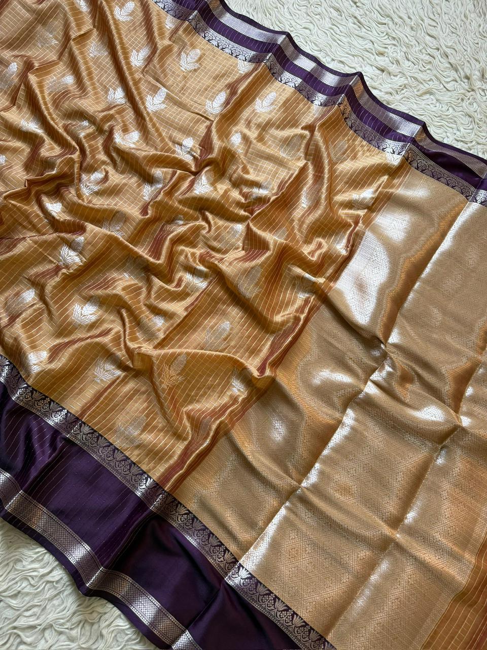 Elegant Banarasi Tissue Organza Saree for Exquisite Events