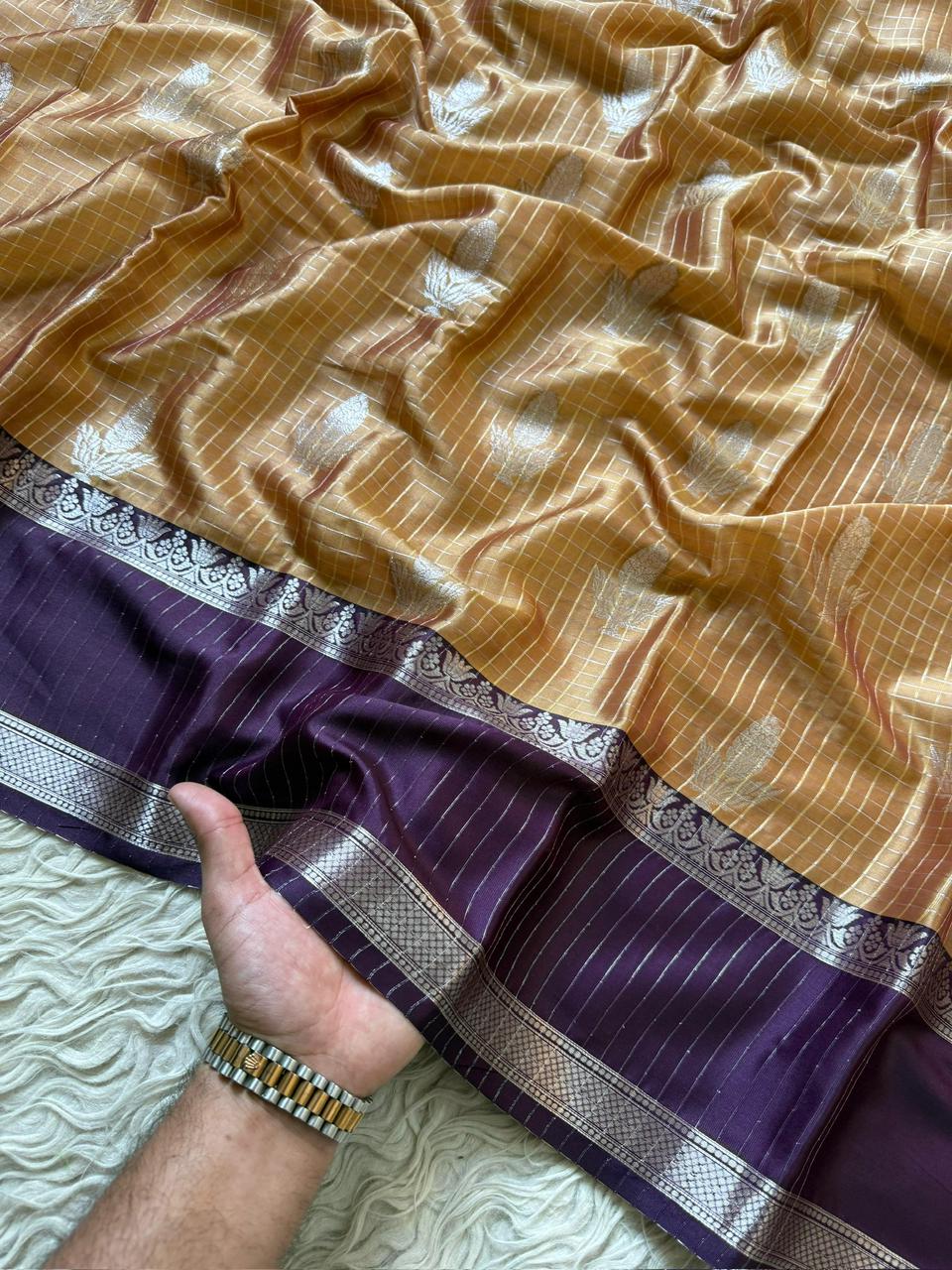 Elegant Banarasi Tissue Organza Saree for Exquisite Events