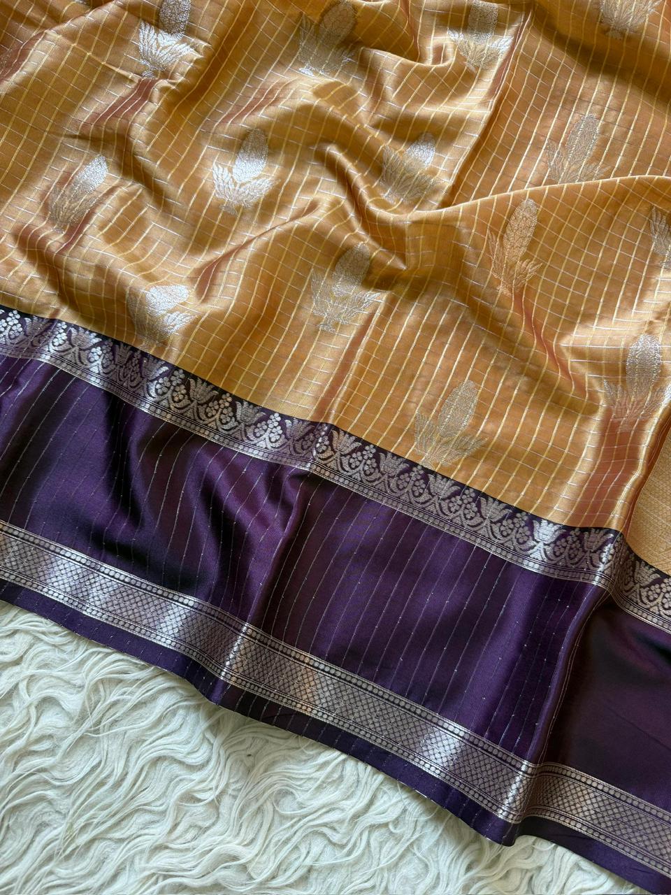 Elegant Banarasi Tissue Organza Saree for Exquisite Events