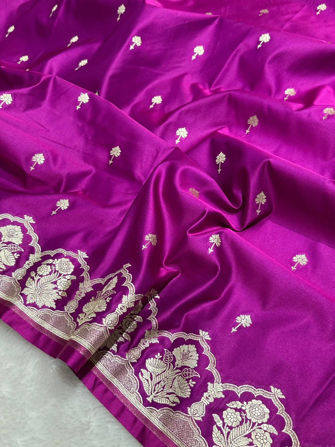 Exquisite Designer Banarasi Saree for Festive Elegance