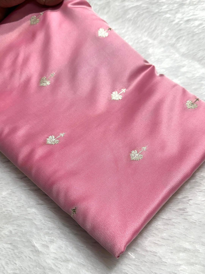 Exquisite Designer Banarasi Saree for Festive Elegance