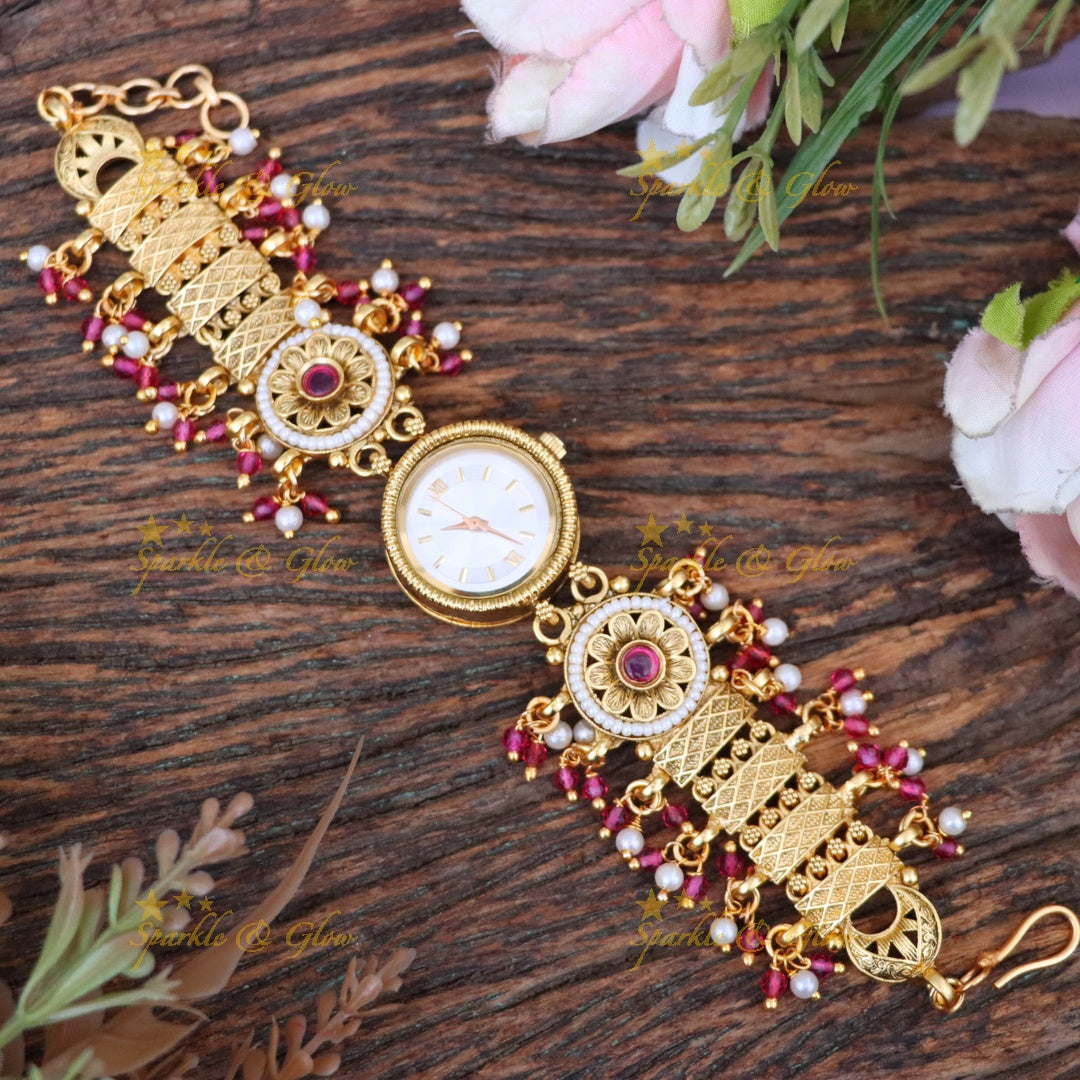 Exquisite Gold-Plated Festive Bracelet Watch