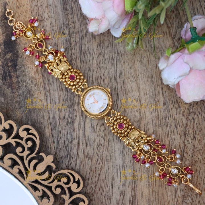 Exquisite Gold-Plated Festive Bracelet Watch