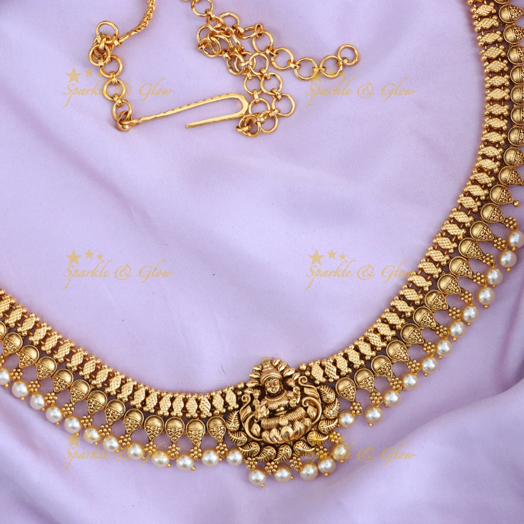 Exquisite Gold Tone Temple Hip Chain for Festivals