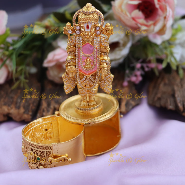 Elegant Indian Gold Kumkum Box for Festive Celebrations