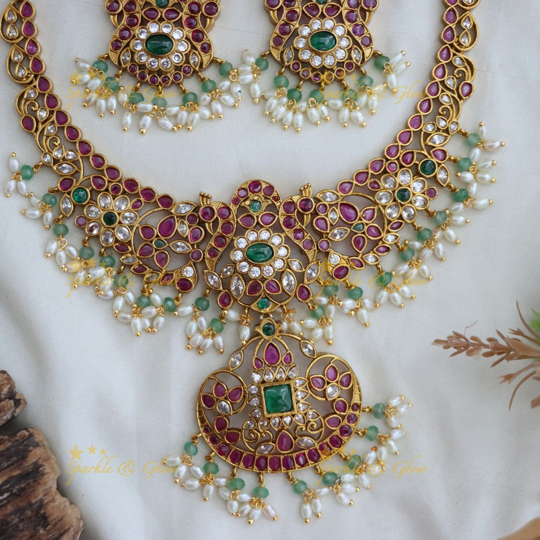 Festive Gold Necklace & Earring Set for Elegance