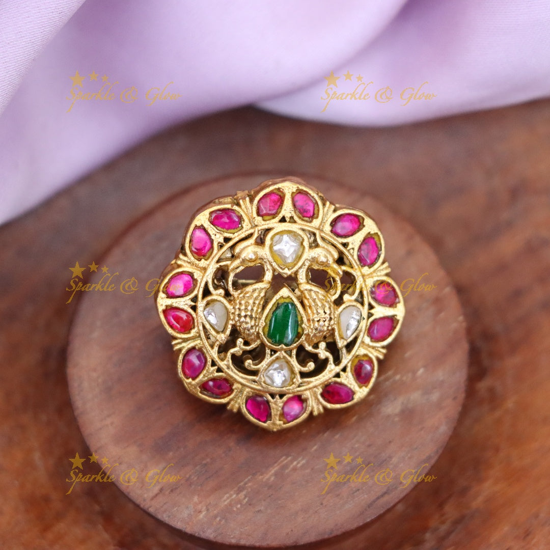 Exquisite Handcrafted Gold Saree Pin - Festive Elegance