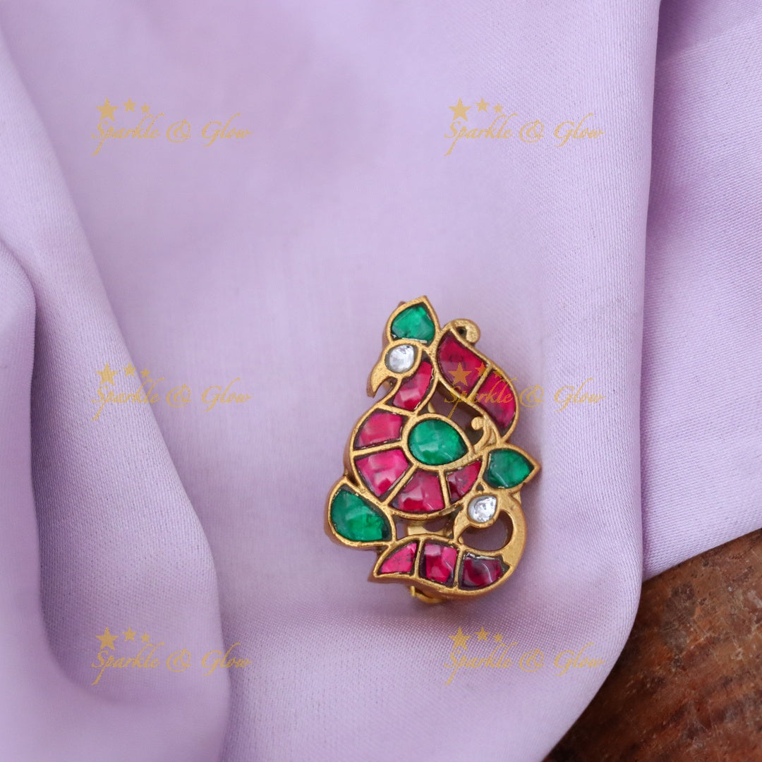 Exquisite Golden Peacock Saree Pin for Festive Glamour