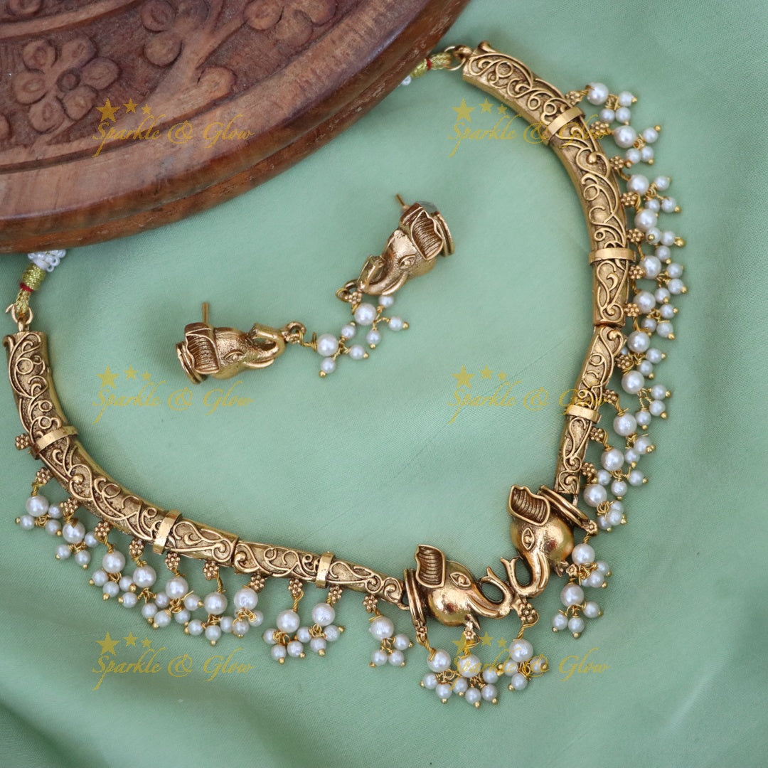 Elegant Gold-Plated Elephant Short Necklace - Sparkle & Glow