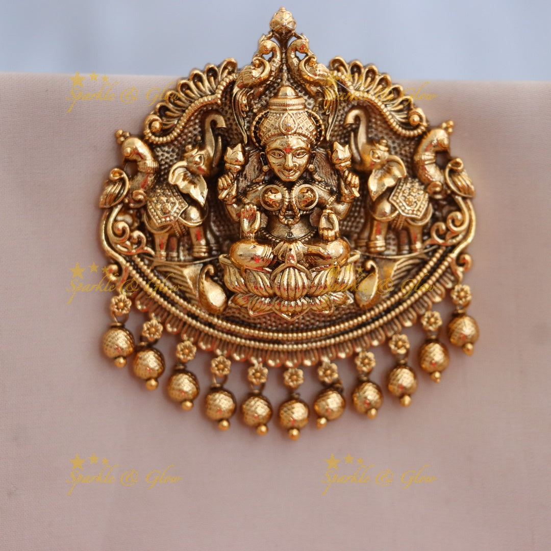 Elegant Jadabilla Temple Hair Accessory in Gold Finish