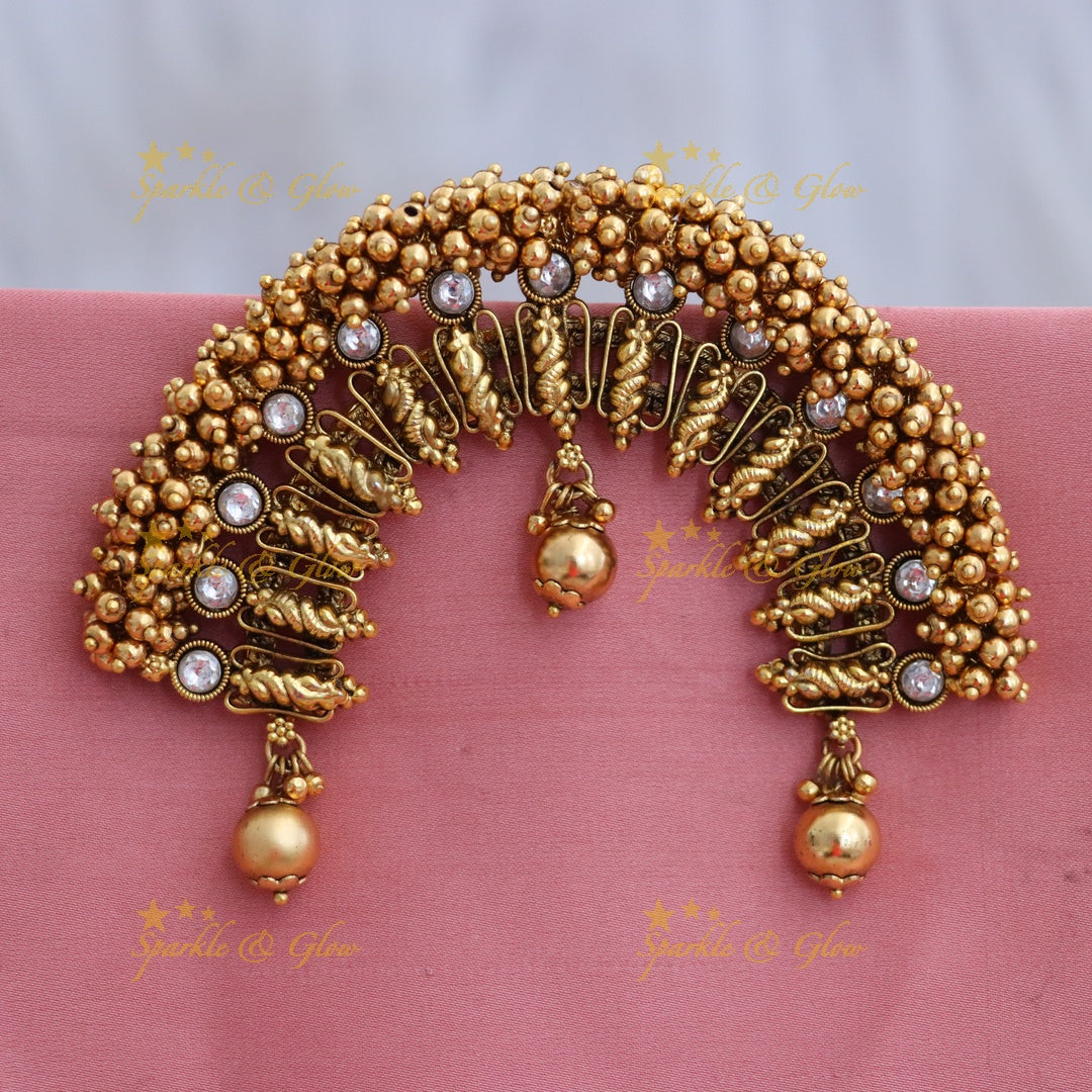 Elegantly Crafted Gold Jadabilla Hair Accessory