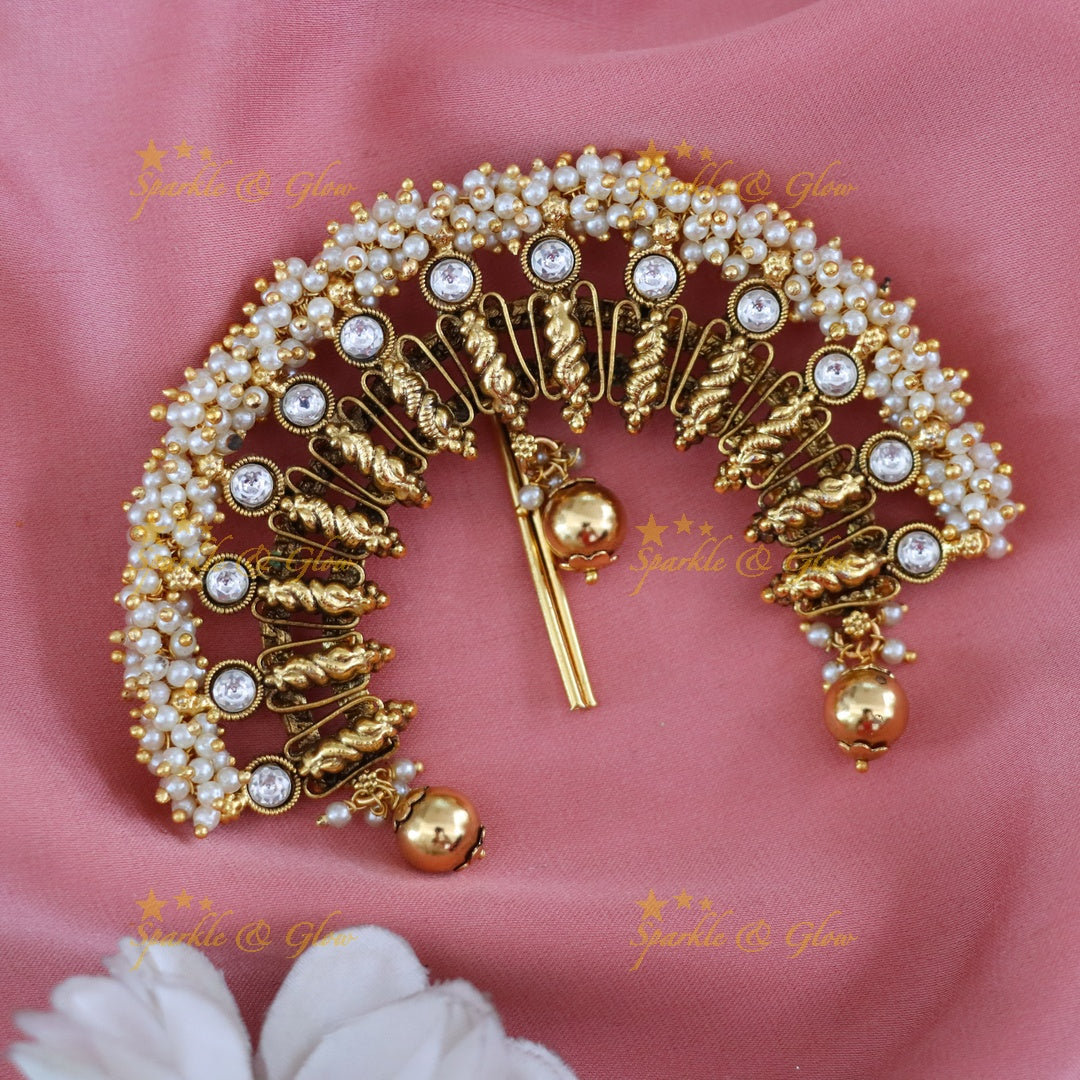 Elegantly Crafted Gold Jadabilla Hair Accessory
