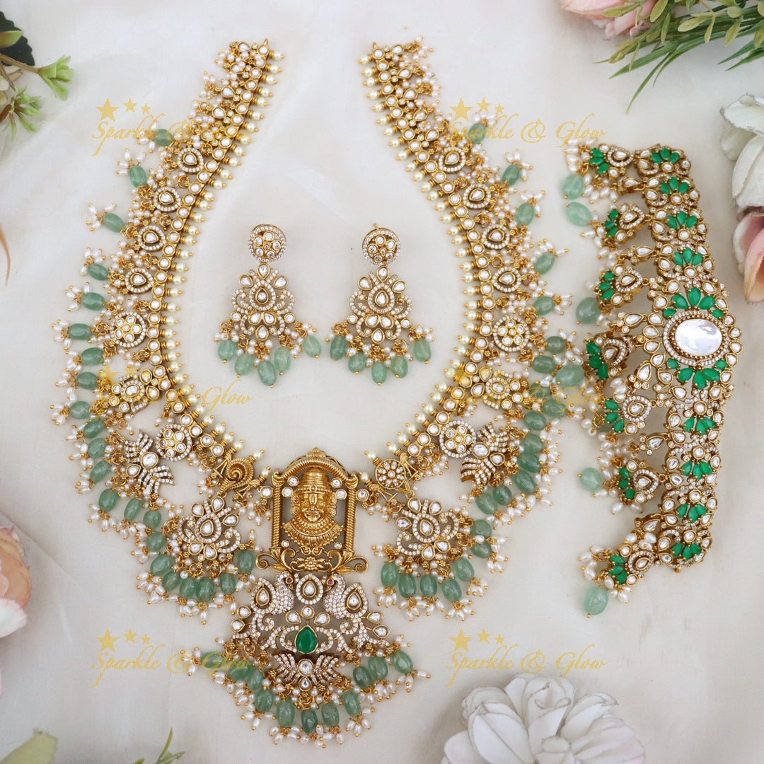 Radiant Temple Bridal Set with Gold Finish