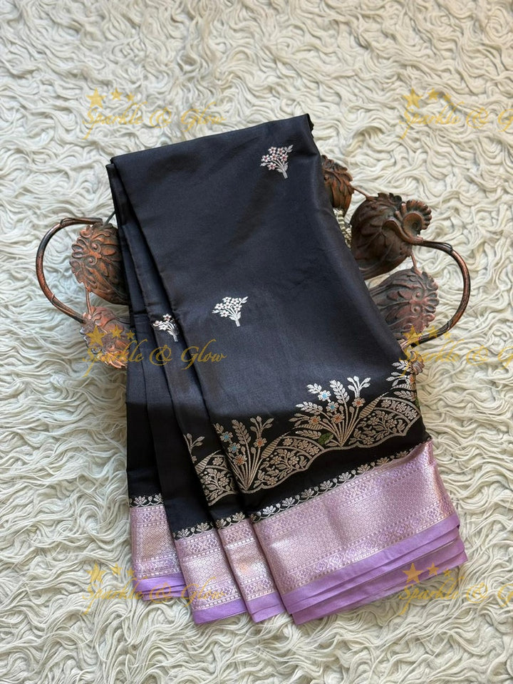 Exquisite Red Banarasi Saree - Perfect for Weddings