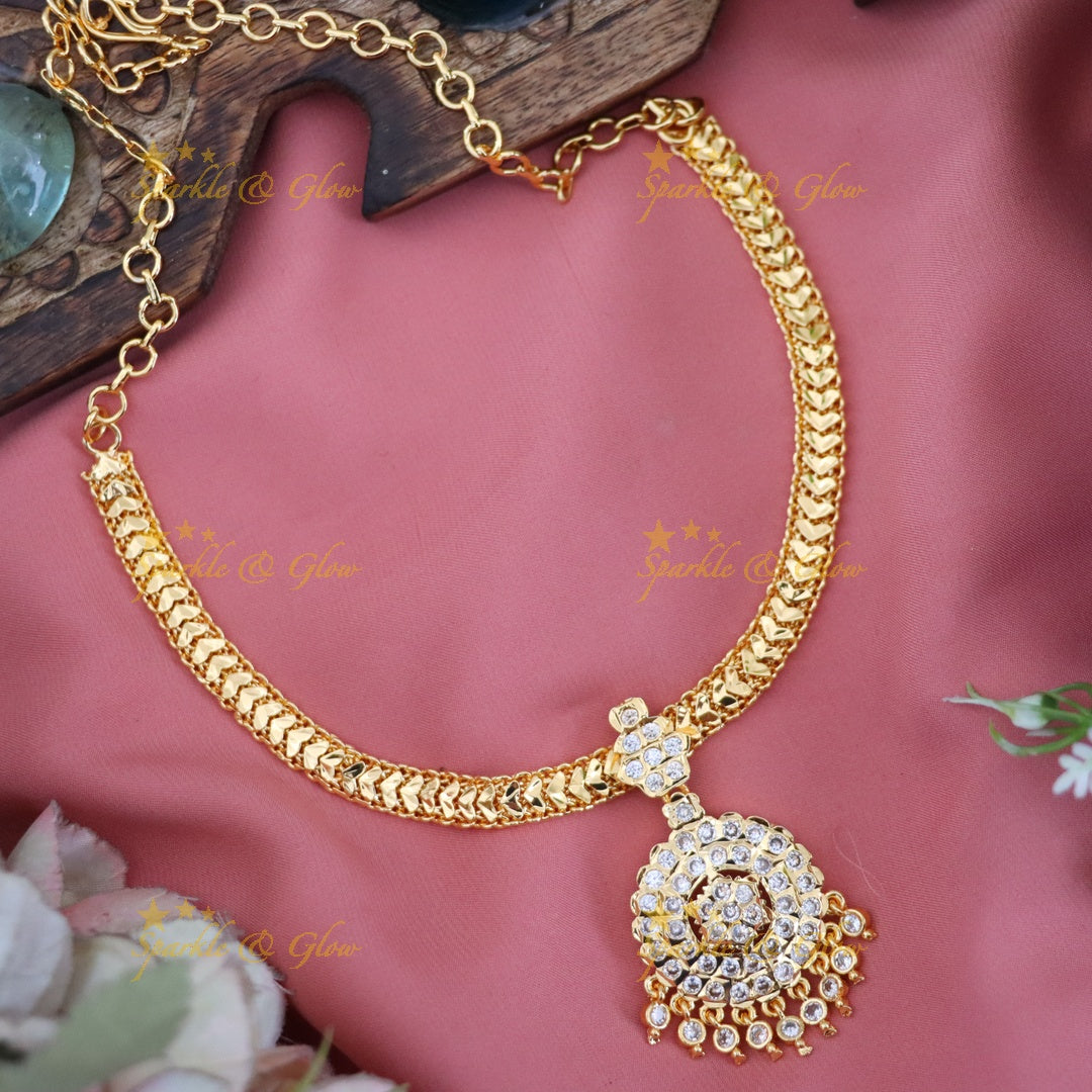 Exquisite Microgold Necklace for Weddings and Festivals