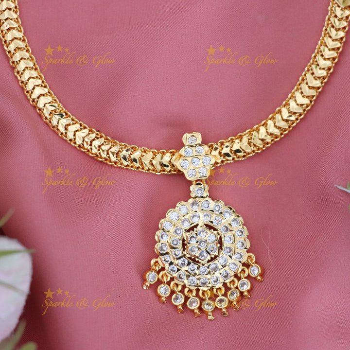 Exquisite Microgold Necklace for Weddings and Festivals