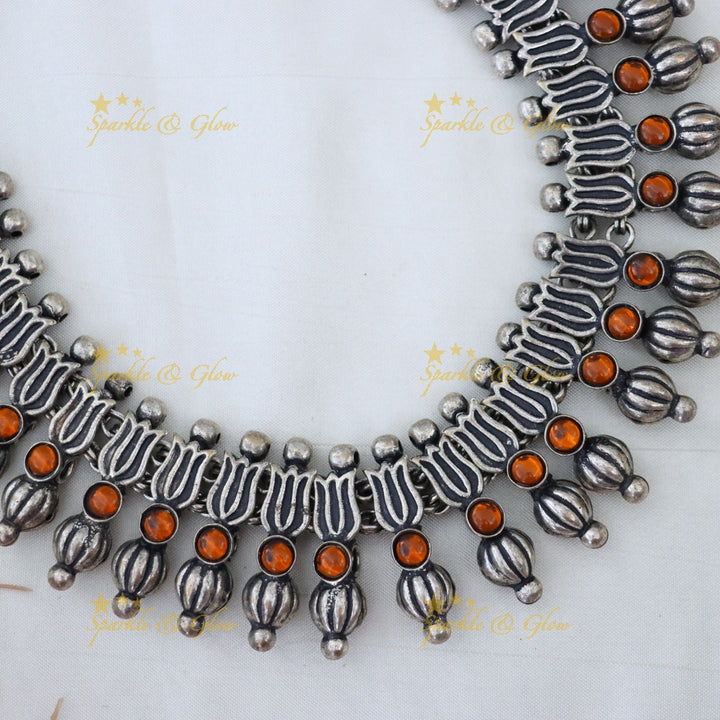 Exquisite Silver Short Necklace for Festive Elegance