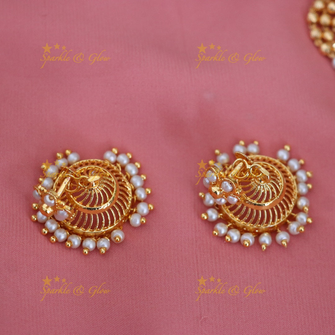 Exquisite Temple-Inspired Pendant Necklace Set