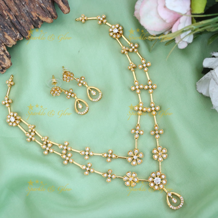 Exquisite Floral Gold Necklace for Celebrations