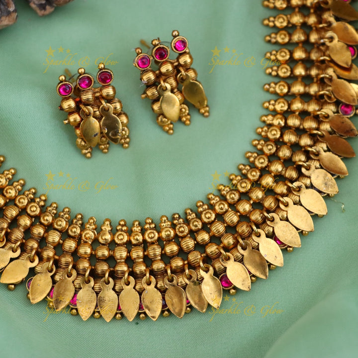 Exquisite Gold-Plated Choker Necklace for Weddings