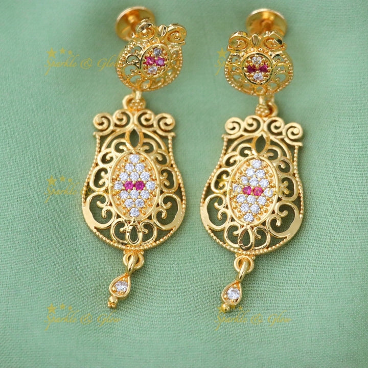 Elegant Microgold Short Necklace - Festive Shine