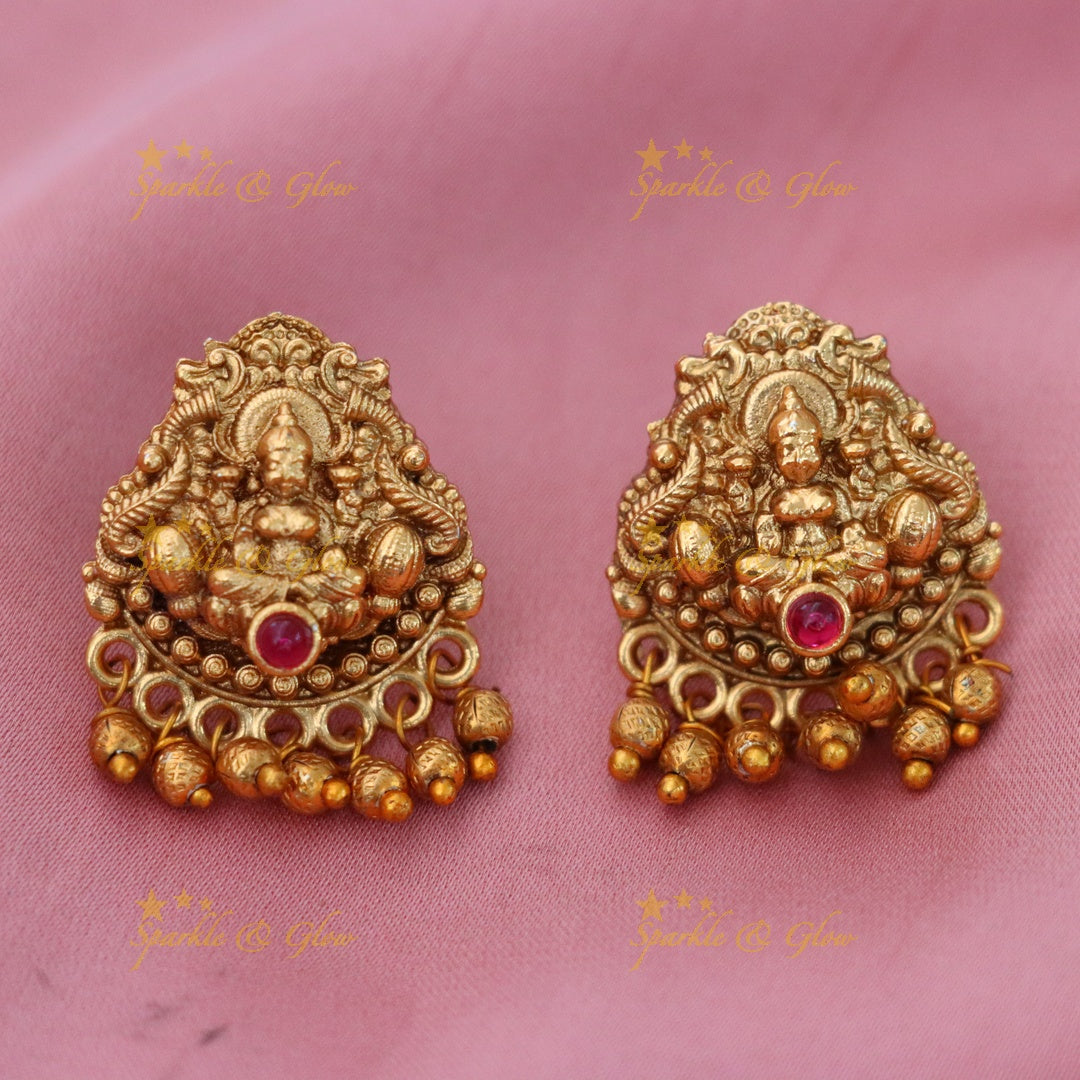 Exquisite Gold Temple Necklace Set - Luxurious Elegance