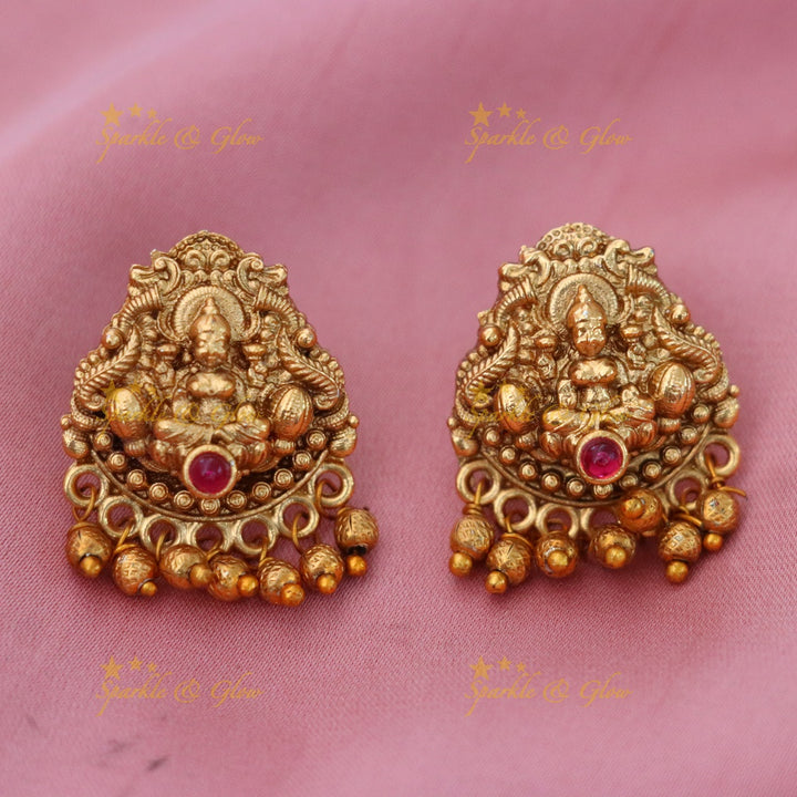 Exquisite Gold Temple Necklace Set - Luxurious Elegance