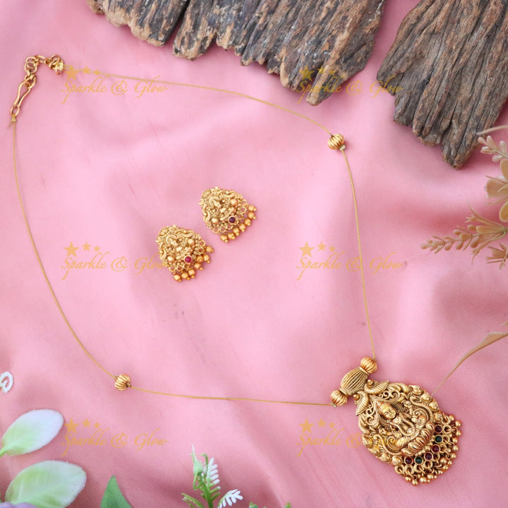 Exquisite Gold Temple Necklace Set - Luxurious Elegance