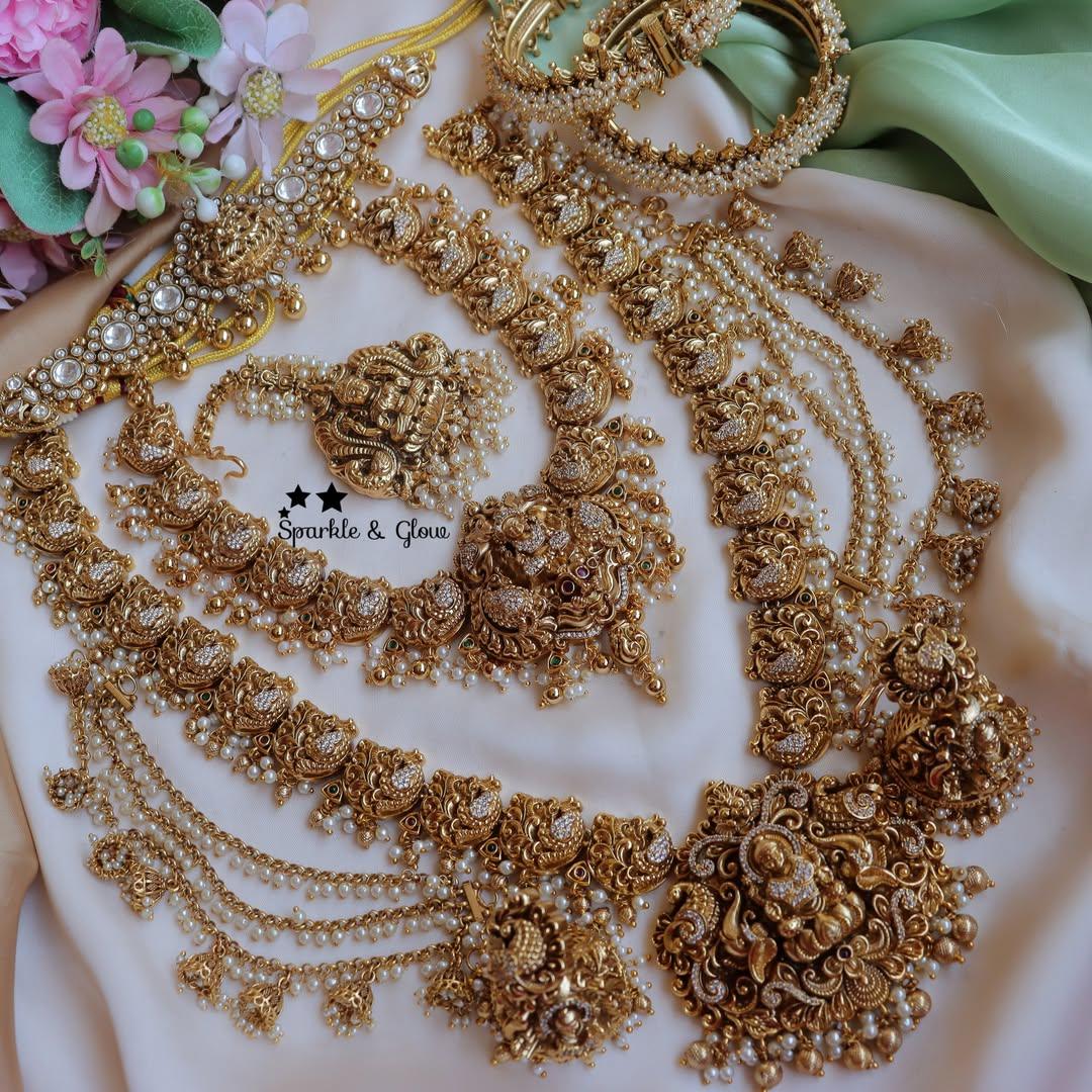 Exquisite Peacock Temple Bridal Jewellery Set Online