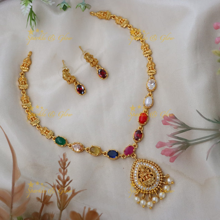Exquisite Temple Style Gold Necklace Set for Weddings
