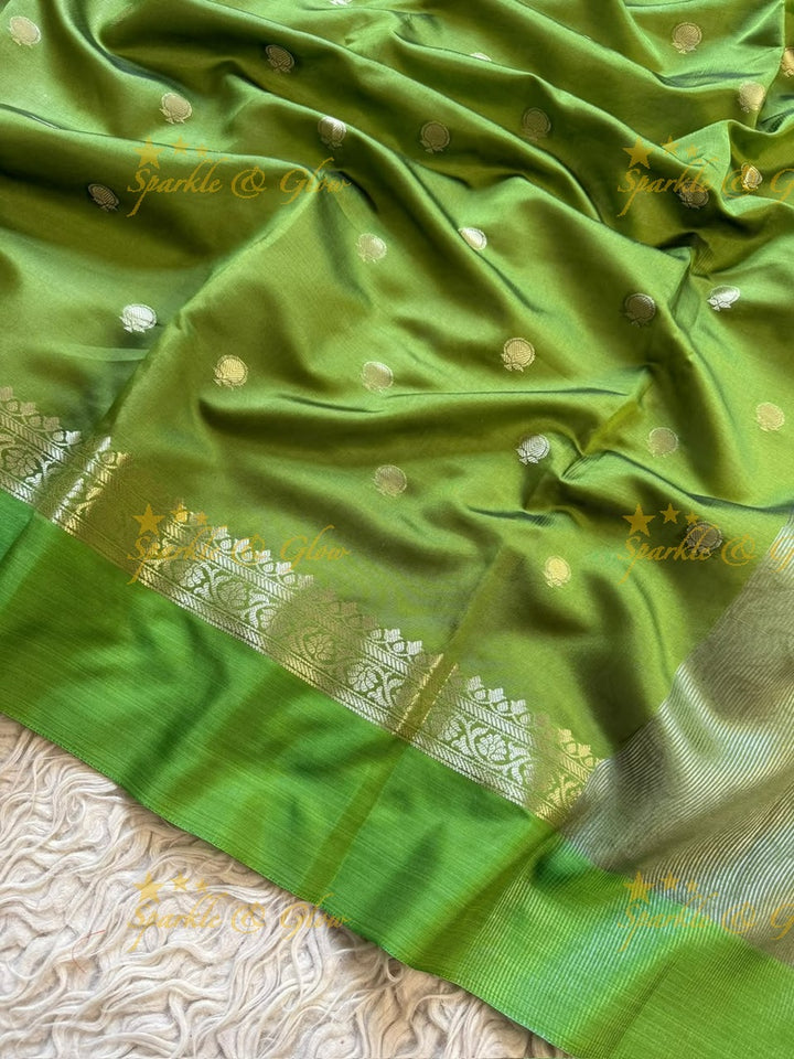 Exquisite Banarasi Silk Saree with Zari Work