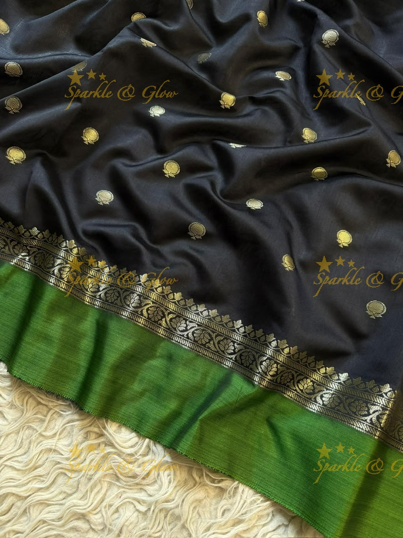 Exquisite Banarasi Silk Saree with Zari Work