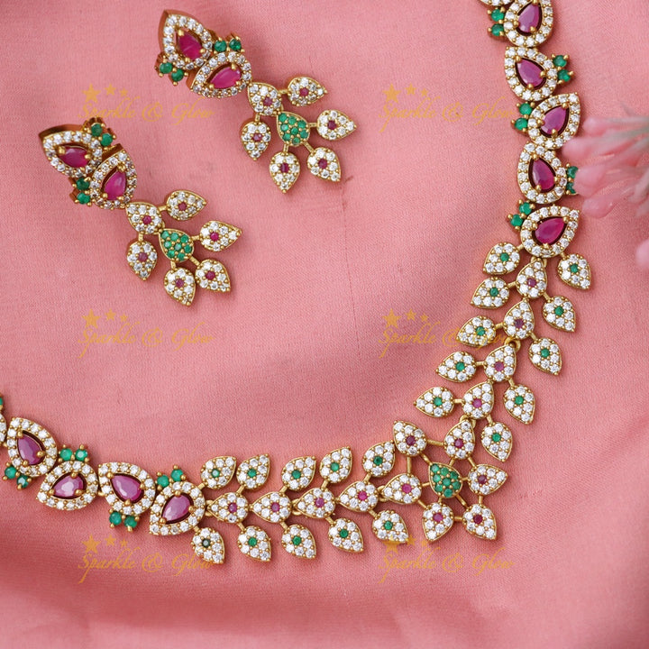 Elegant Gold and Gemstone Necklace Set - Sparkle & Glow