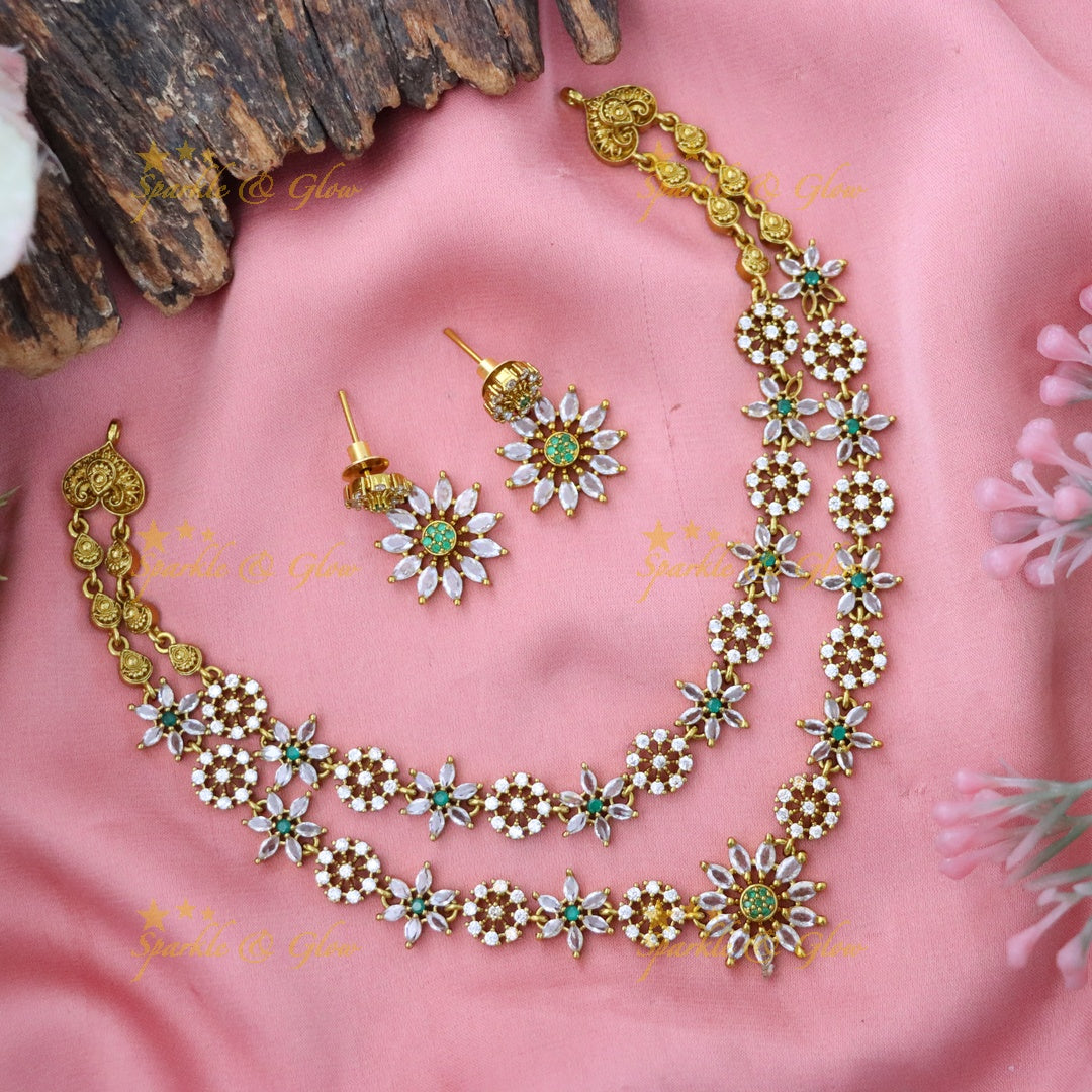 Exquisite Gold-Toned Floral Necklace & Earrings Set