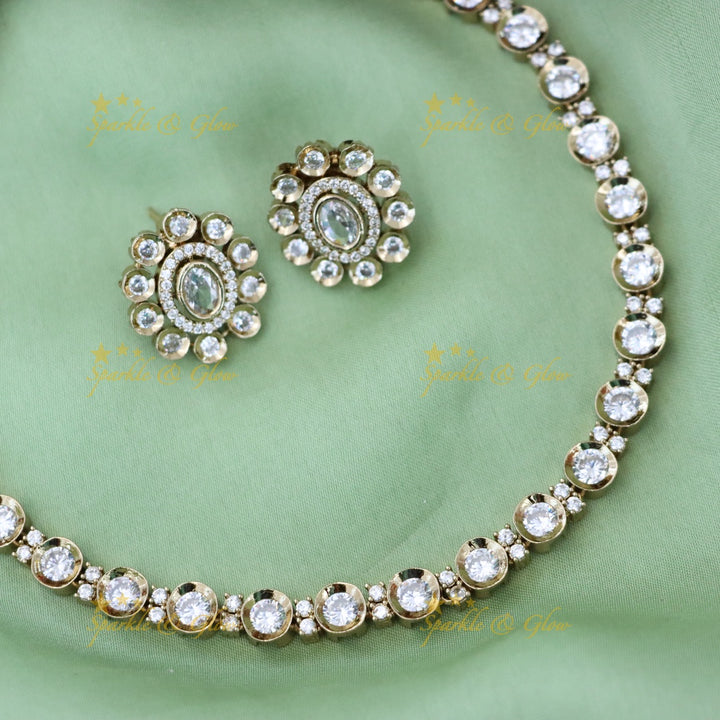 Exquisite Kundan Necklace Set - Perfect for Any Occasion
