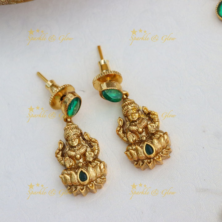 Exquisite Temple Necklace Set with Emerald Accents