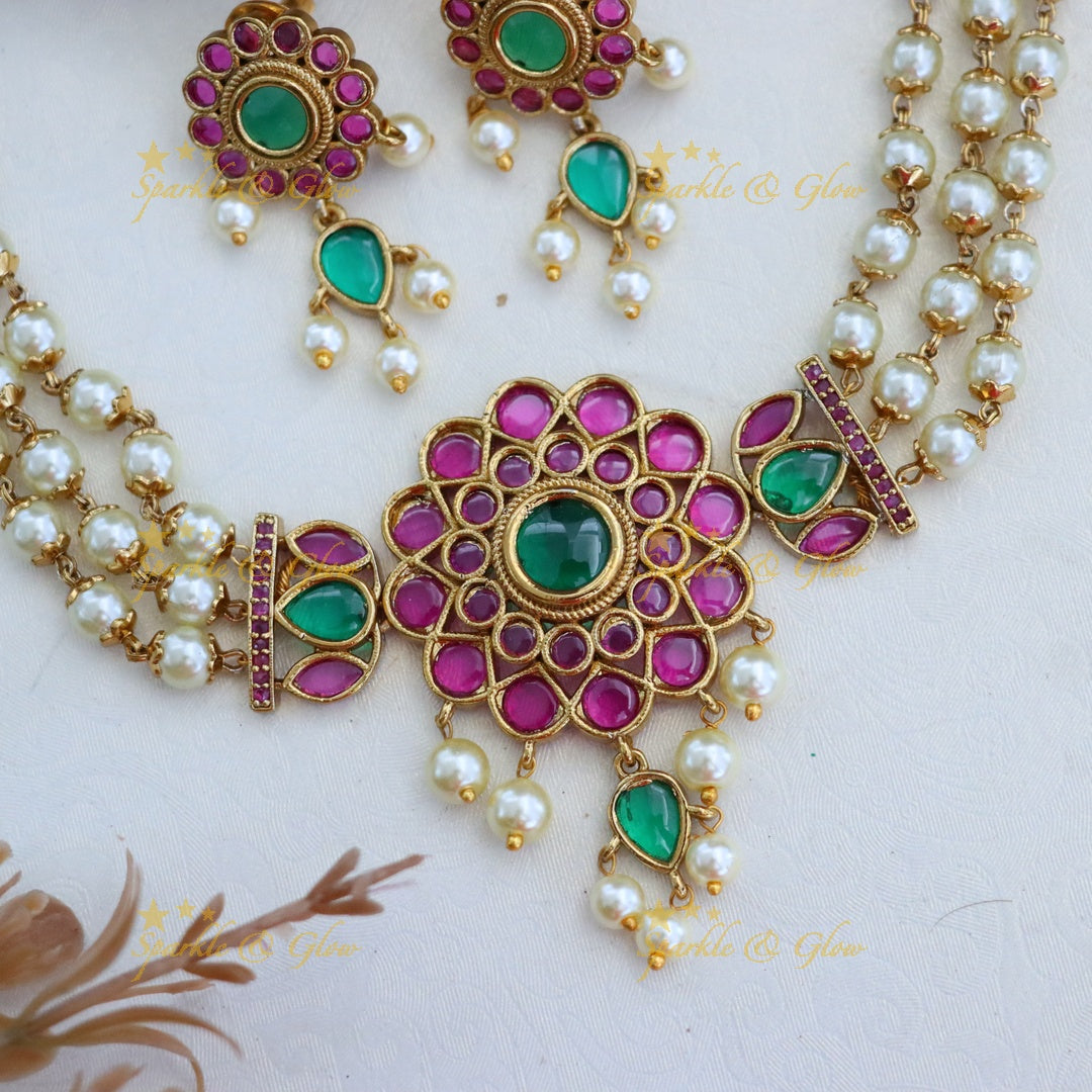 Elegant Gold Pearl Choker Necklace for Weddings