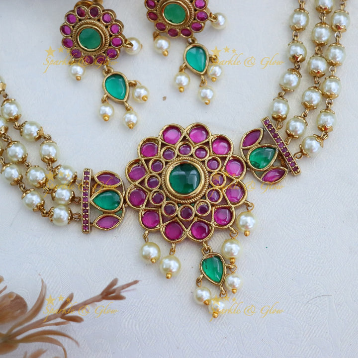 Elegant Gold Pearl Choker Necklace for Weddings
