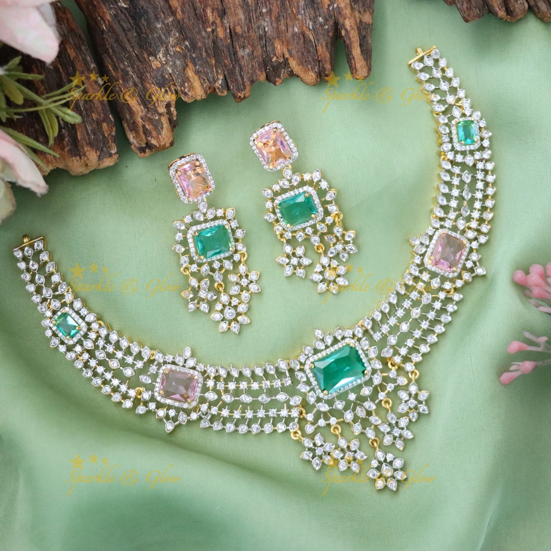Exquisite Emerald Short Necklace Set with Gold Plating
