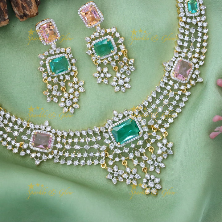 Exquisite Emerald Short Necklace Set with Gold Plating